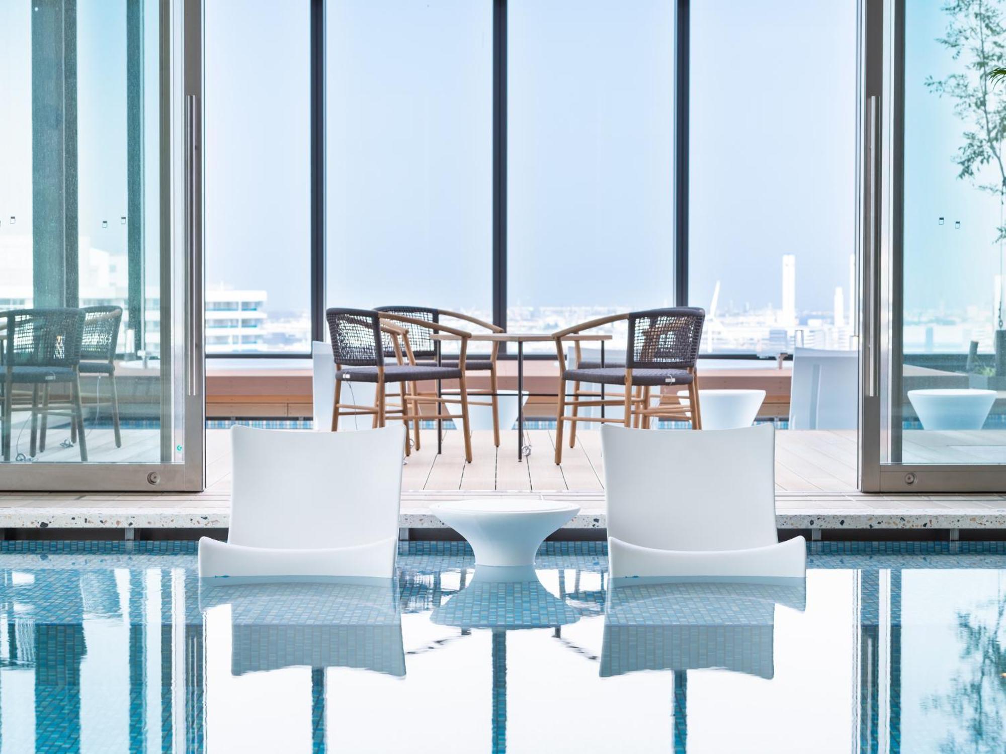 Mitsui Garden Hotel Yokohama Minatomirai Premier Exterior foto The Sky Pool